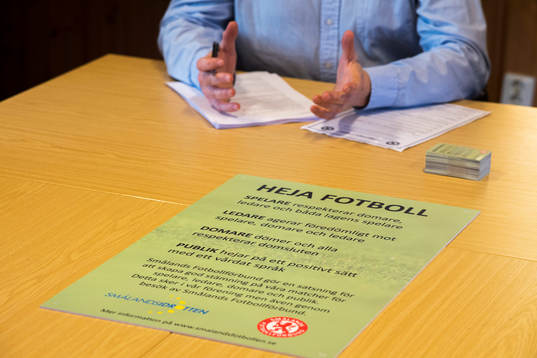 Styrelsemöte med (RMIF) Runsten/Möckleby IF i klubbhuset