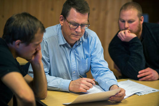 Styrelsemöte med (RMIF) Runsten/Möckleby IF i klubbhuset