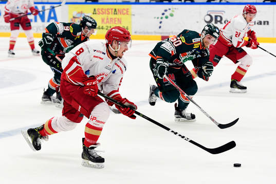 Trojas Jens Holmström och Kristianstads Mikael Larsson
