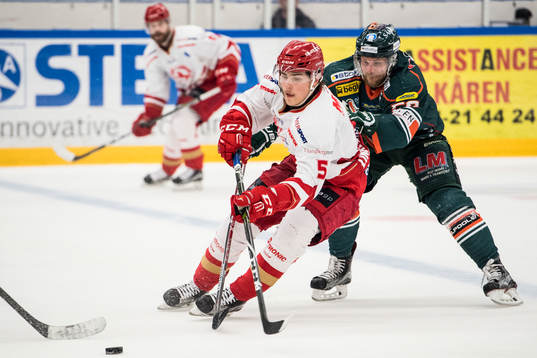 Trojas Max Lindroth och Kristianstads Mikael Larsson