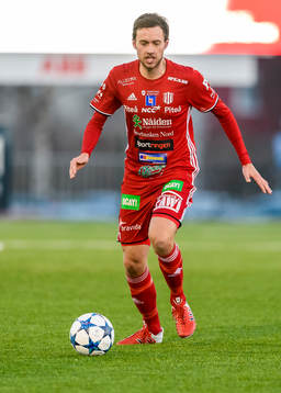 Piteås Pontus Sundqvist med bollen