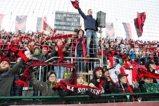 Östersunds publikenjublar
