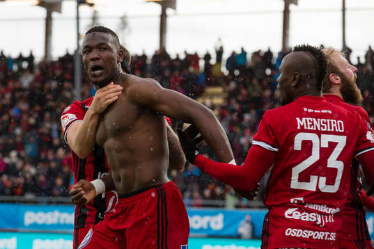 Östersunds Alhaji Gero jublar