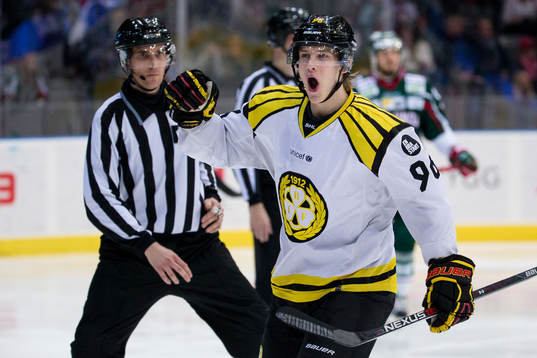 Brynäs Oskar Lindblom jublar