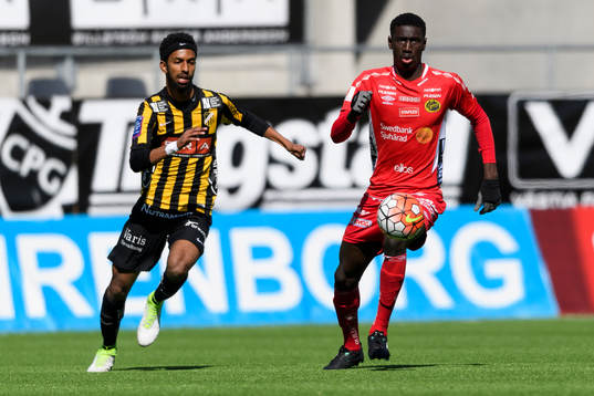 Elfsborgs Marokhy Ndione och Häckens Mirad Garza