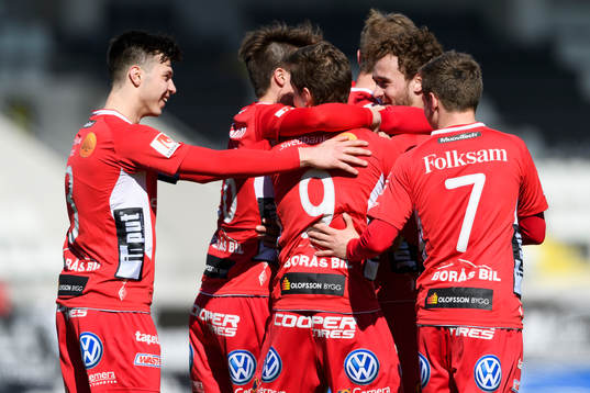 Elfsborgs spelare jublar vid mål