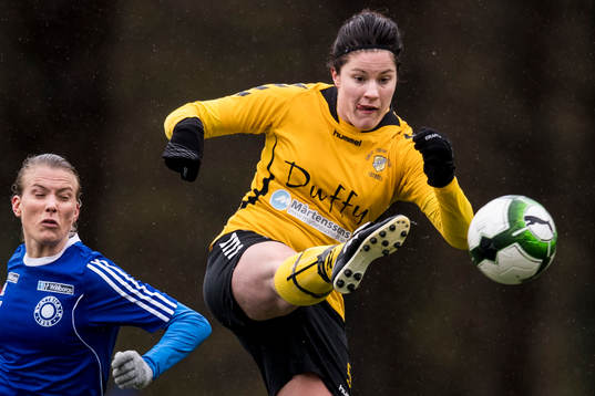 Bläddra bland fler bilder av Fotboll, Dam, Div 1 Södra Götaland, Stattena - Glimåkra