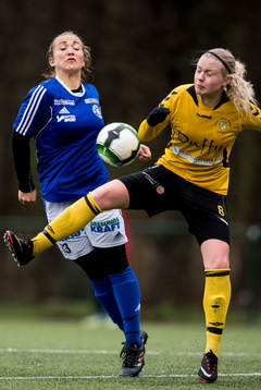 Stattenas Marielle Karlsson och Glimåkras Kajsa Lind