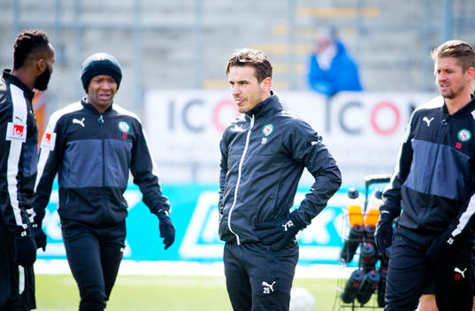 Örebros Nordin Gerzic ser deppar