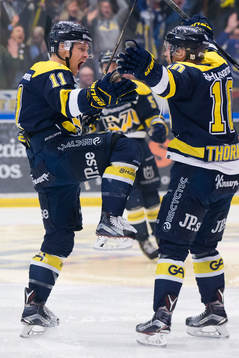 s Simon Önerud och Martin Thörnberg  jublar
