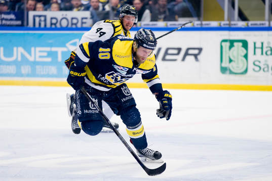 Martin Thörnberg före Brynäs Jacob Blomqvist