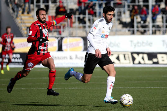 Örebros Ferhad Ayaz  och Östersunds Brwa Nouri