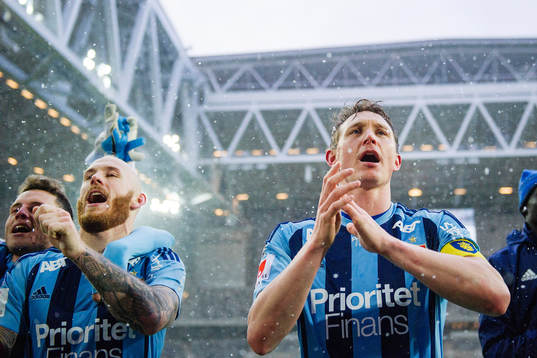 Djurgårdens Magnus Eriksson och Kim Källström jublar