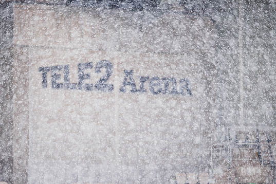 Kraftigt snöfall på Tele2 arena