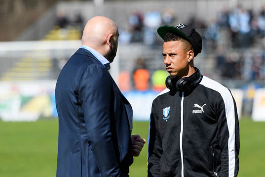 Malmö FFs Tobias Sana före fotbollsmatchen i Allsvenskan