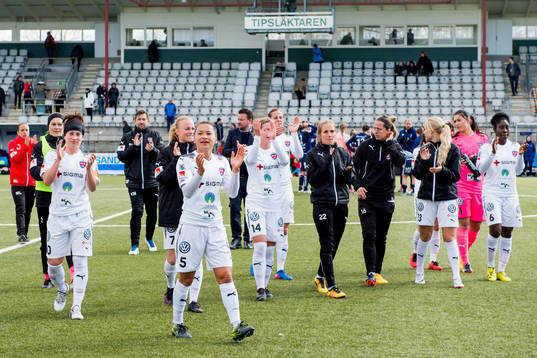 Spelarna tackar publiken