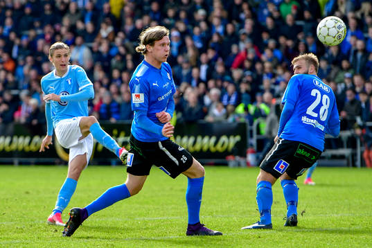 Malmö FFs Pawel Cibicki gör 0-3