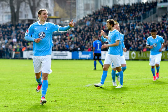 Malmö FFs Pawel Cibicki jublar
