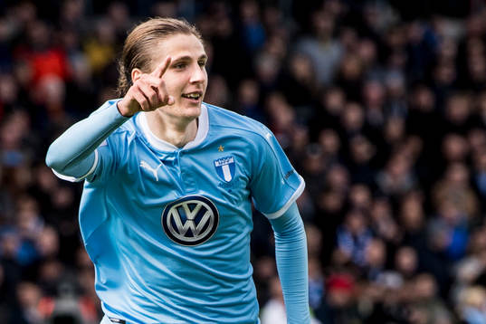 Malmö FFs Pawel Cibicki jublar
