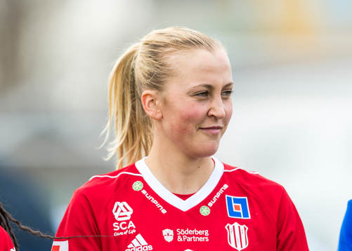 Piteås Julia Karlenäs