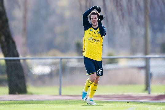 Ängelholms Oliver Stojanovic Fredin jublar