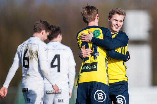 Ängelholms Edvin Nilsson och Elias Johansson jublar