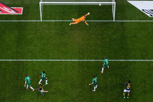 Hammarbys målvakt Ögmundur Kristinsson släpper in 1-0