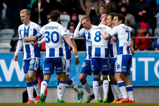 IFK Göteborgs spelare jublar
