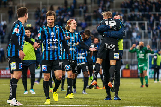 Sirius spelare jublar