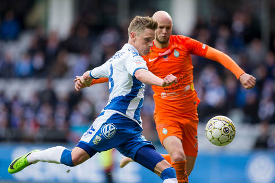 IFK Göteborgs Sören Rieks med målchans mot AFC