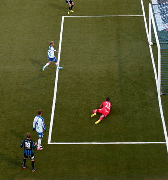 Mål 0-2 av Sirius Christer Gustafsson