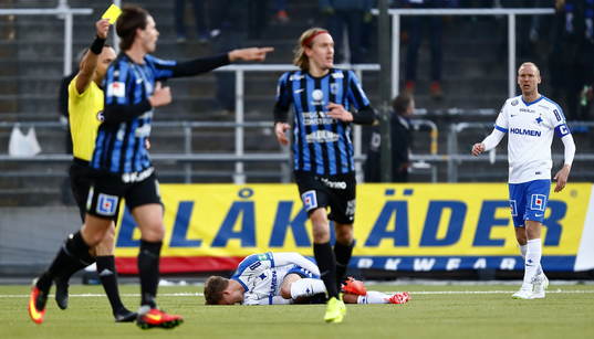 Norrköpings Gudmundir Thorarinsson reagerar fälld och