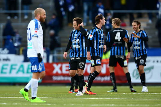 Norrköpings Daniel Sjölund deppar medan Sirius jublar