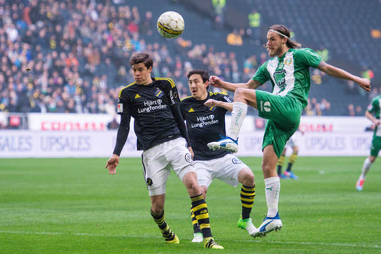 s Sauli Väisänen och Stefan Ishizaki mot Hammarbys Björn