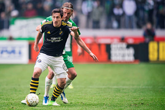 s Stefan Ishizaki och Hammarbys Björn Paulsen