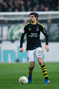 s Jesper Nyholm