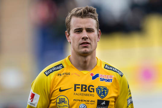 Falkenbergs Linus Andersson före fotbollsmatchen i