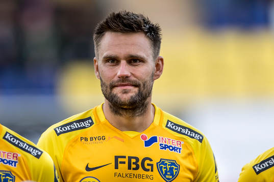 Falkenbergs Johannes Vall före fotbollsmatchen i