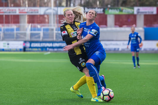Hammarbys Cathrine Dahlström och Eskilstuna Uniteds Olivia
