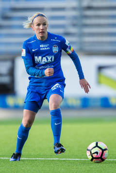 Eskilstuna Uniteds Petra Johansson i aktion