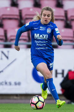 Eskilstuna Uniteds Fiona Brown i aktion