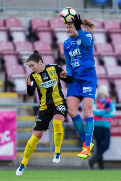 Eskilstuna Uniteds Ingrid Schjelderup och Hammarbys Sejde