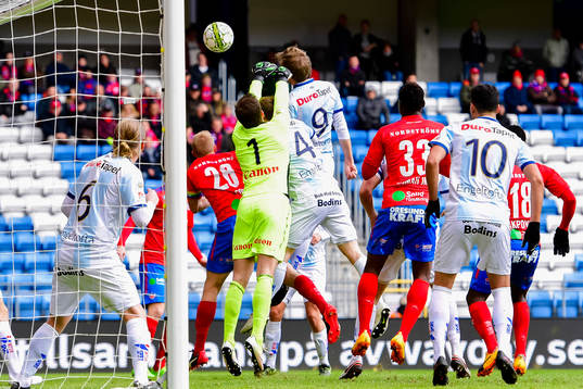 Gefles Johan Oremo gör självmål vilket resulterar i 1-1