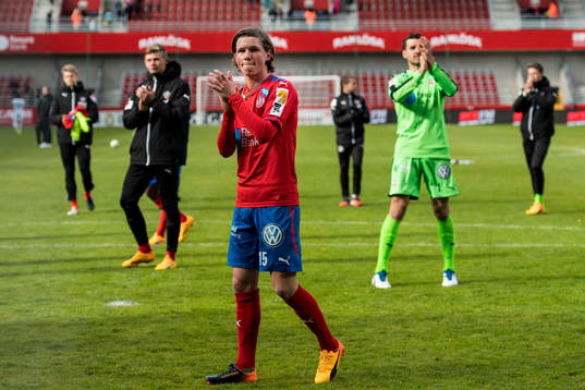 Helsingborgs Max Svensson tackar publiken