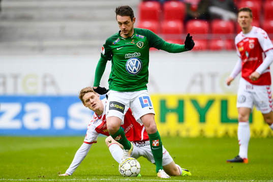Kalmars Rasmus Elm och Jönköpings Daryl Smylie