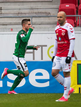 Jönköpings Arni Vilhjalmsson jublar