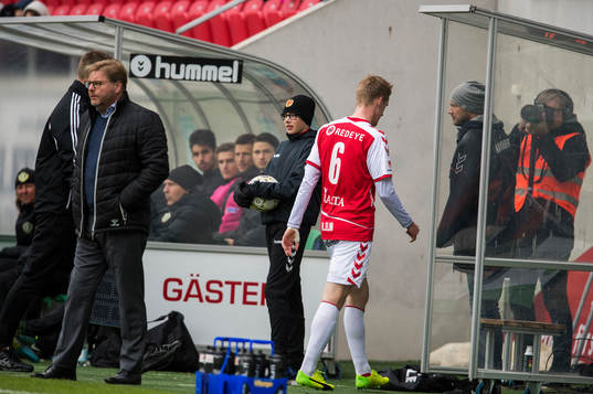 Kalmars Rasmus Elm  utgick tidigt