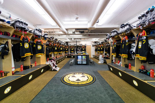 Brynäs omklädningsrum innan final 2 i SM-slutspelet i