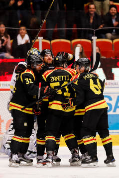 Brynäs Daniel Paille jublar