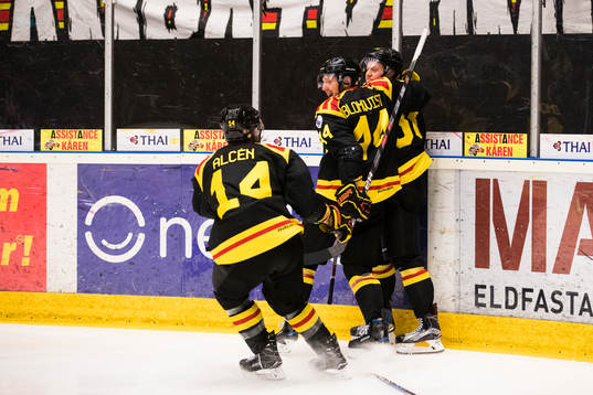 Brynäs Linus Ölund jublar